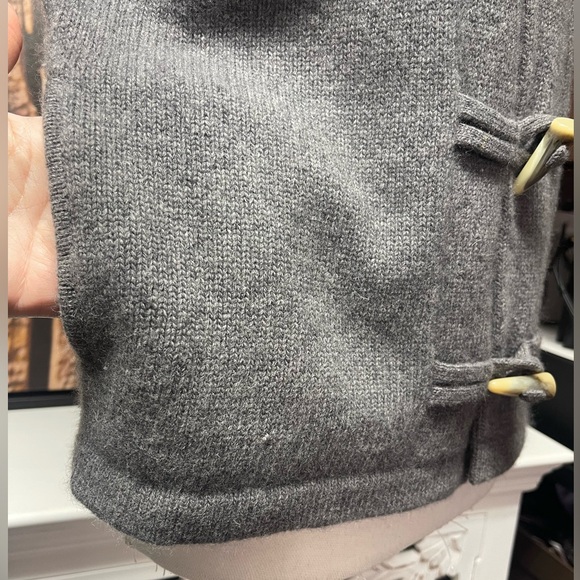 Ralph Lauren Gray Hooded Toggle Vest - Picture 6 of 10